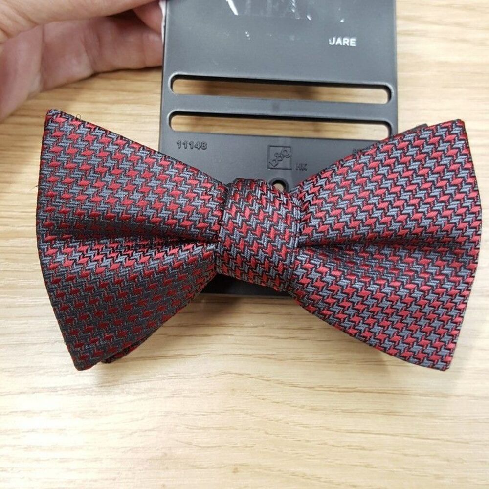 ALFANI Bow Tie Red Gray Houndstooth Textured Knit Pre-Tied